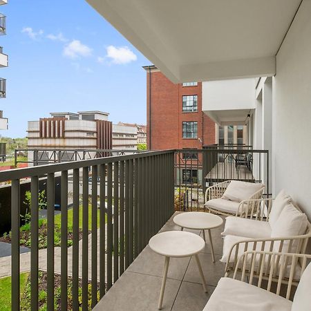 Doki Living - Foodhall & Parking By Downtown Apartments Gdansk Ngoại thất bức ảnh