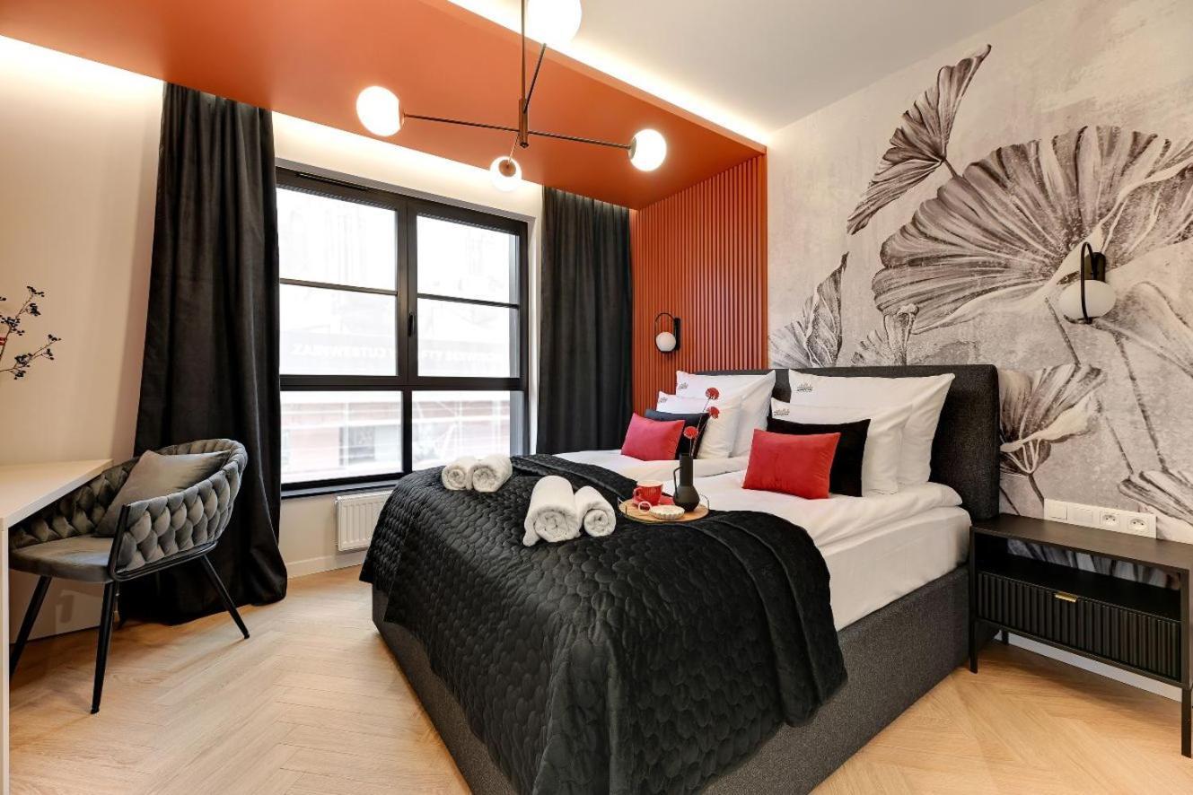 Doki Living - Foodhall & Parking By Downtown Apartments Gdansk Ngoại thất bức ảnh