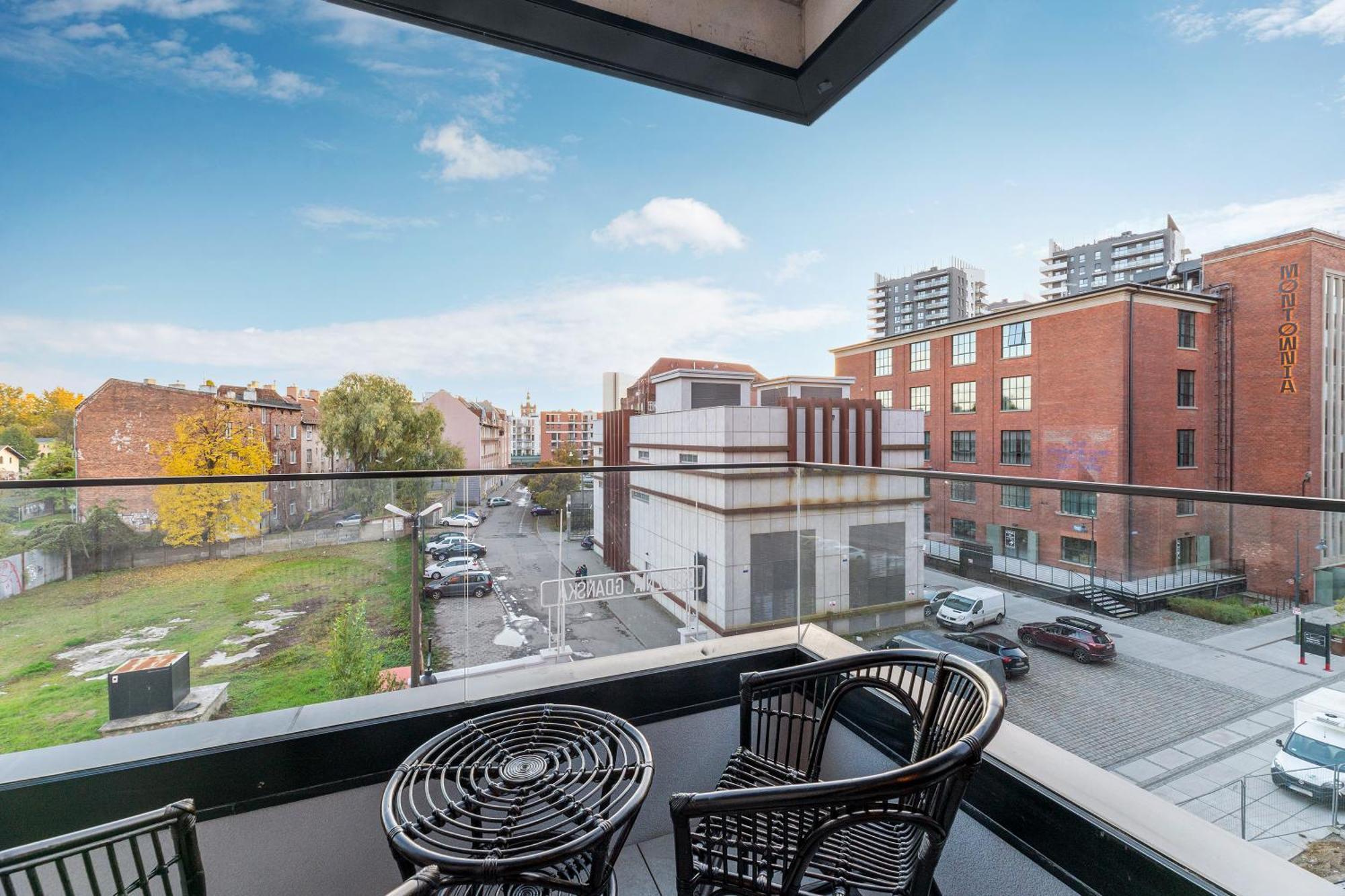Doki Living - Foodhall & Parking By Downtown Apartments Gdansk Ngoại thất bức ảnh