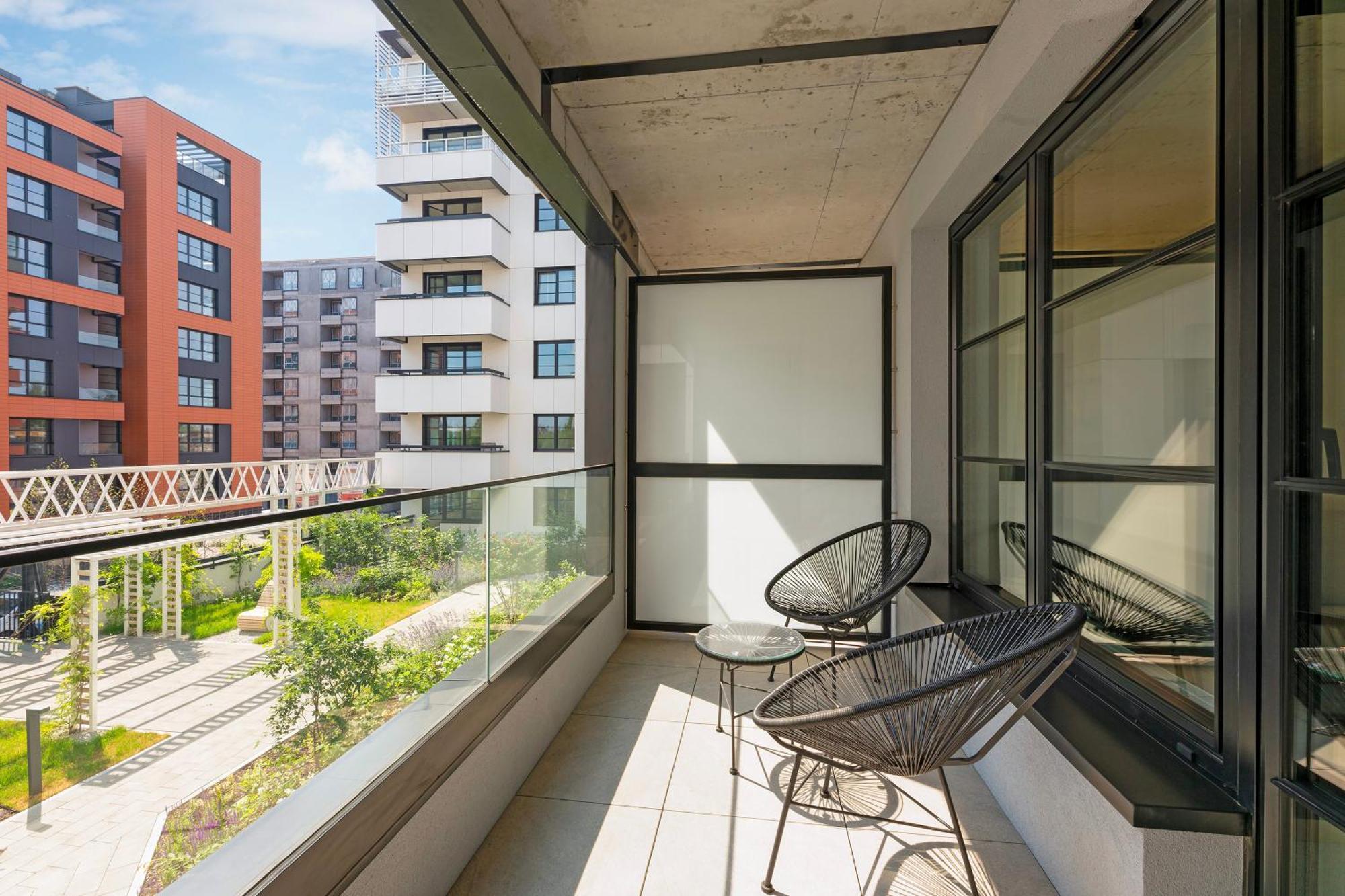 Doki Living - Foodhall & Parking By Downtown Apartments Gdansk Ngoại thất bức ảnh