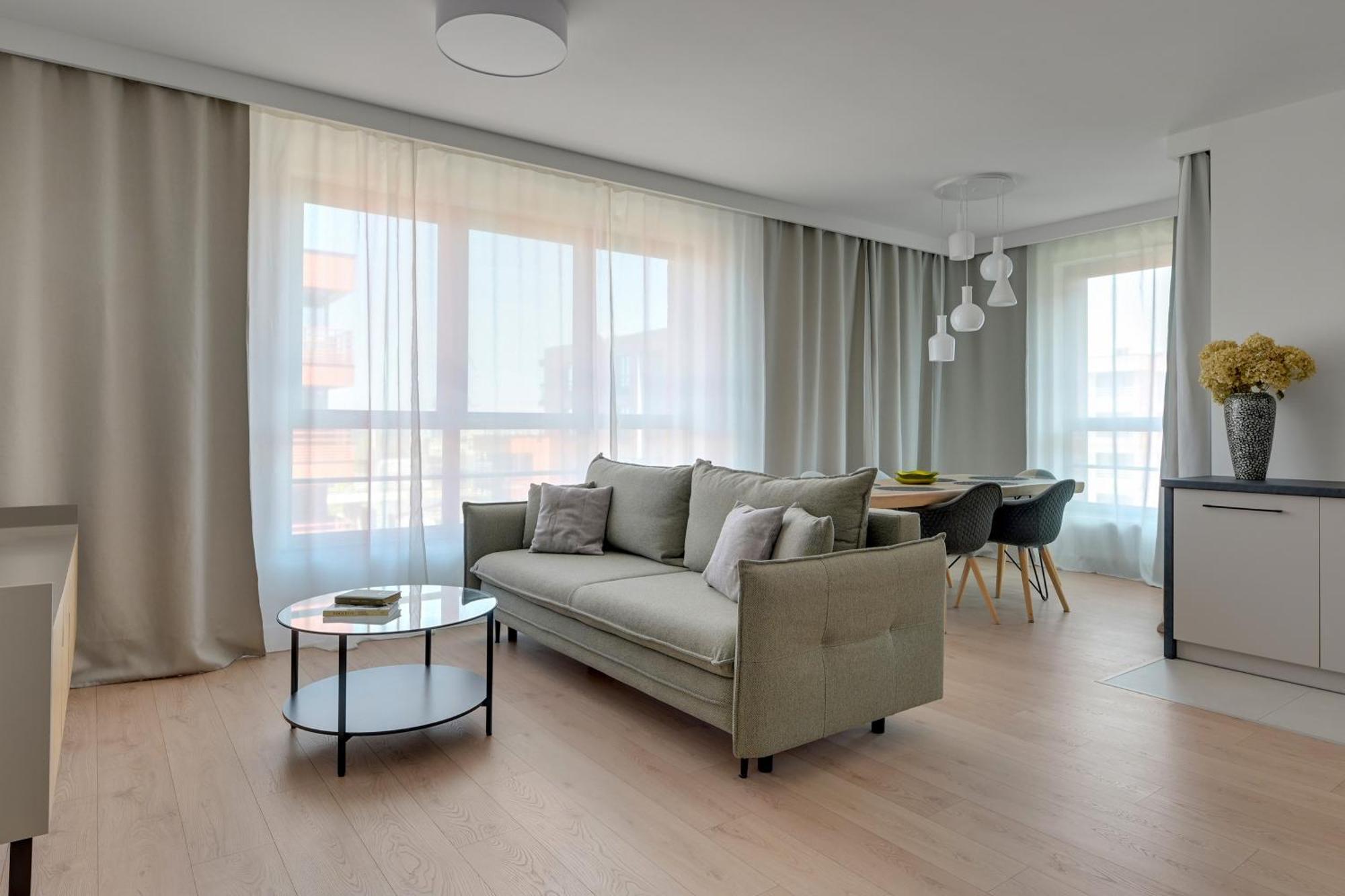 Doki Living - Foodhall & Parking By Downtown Apartments Gdansk Ngoại thất bức ảnh