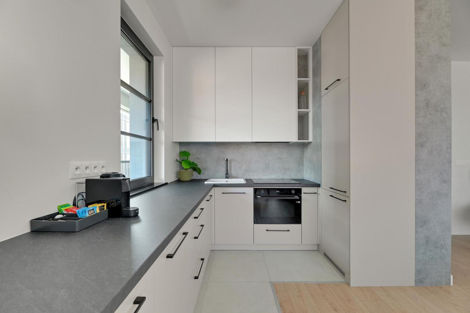 Doki Living - Foodhall & Parking By Downtown Apartments Gdansk Ngoại thất bức ảnh